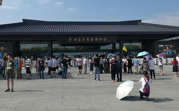 萊（lái）工.jpg